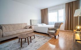 Next To City Center Cozy Apartment