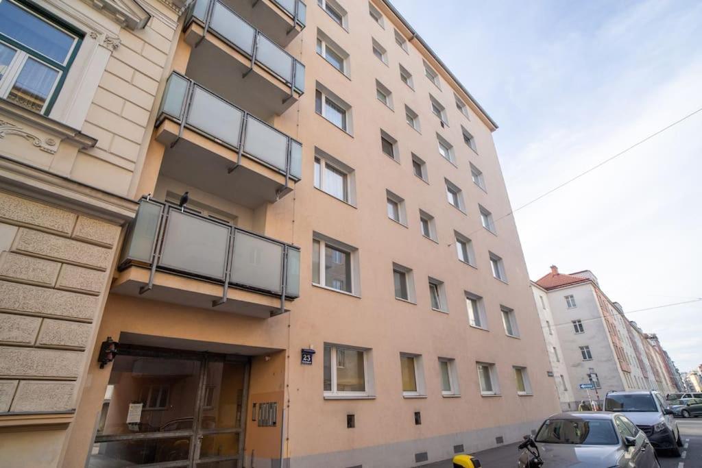 Next To City Center Cozy Apartment Viena Exterior foto